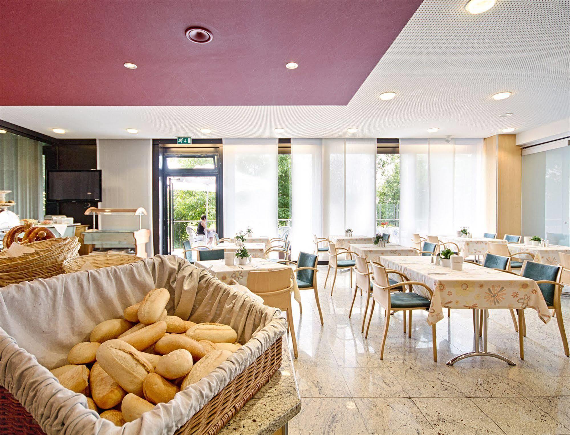 Seligweiler Hotel & Restaurant Ельхінген Екстер'єр фото